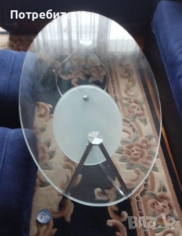 Стъклена маса, снимка 2 - Маси - 53316854