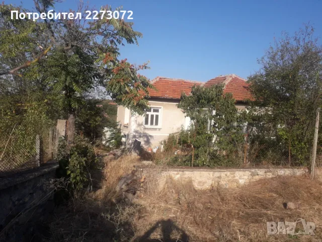 Къща в село Помощник