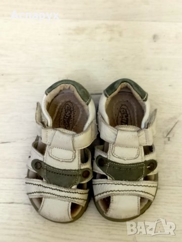 Детски сандалки от естествена кожа с лепки стабилни при петата 20 номер, снимка 2 - Детски сандали и чехли - 42766156