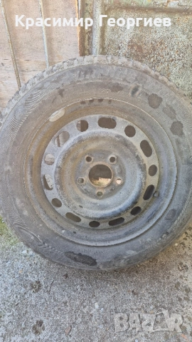 Зимни гуми с джанти Bridgestone , снимка 3 - Гуми и джанти - 52431761