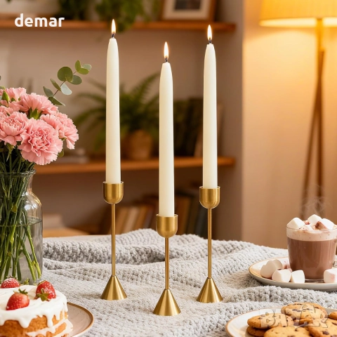 12 броя свещи от пчелен восък, конусовидни, 23 см, време на горене 10 часа, бели, снимка 4 - Други - 52445679