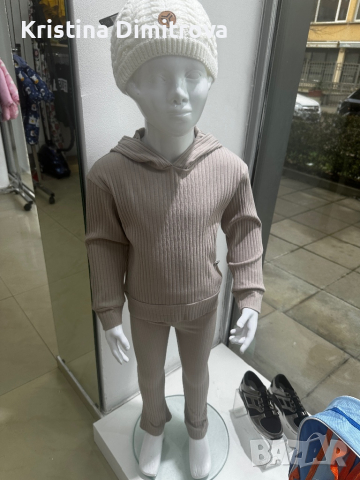 Маникен със стойка, снимка 3 - Оборудване за магазин - 44570256