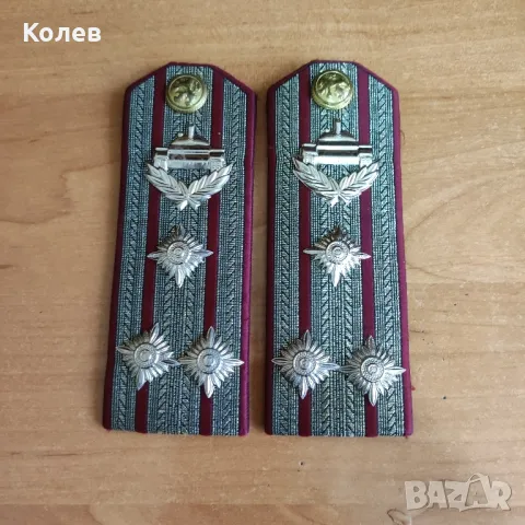 Пагони на полковник танкови войски