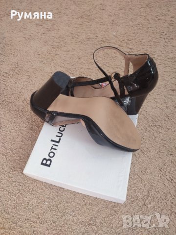 Обувки, снимка 2 - Дамски елегантни обувки - 37749698
