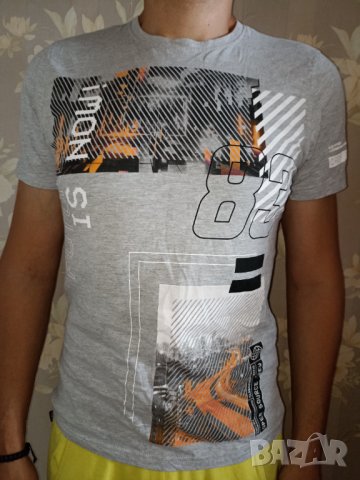 Infinity S,M- Сива памучна тениска с щампа и гумиран надпис 