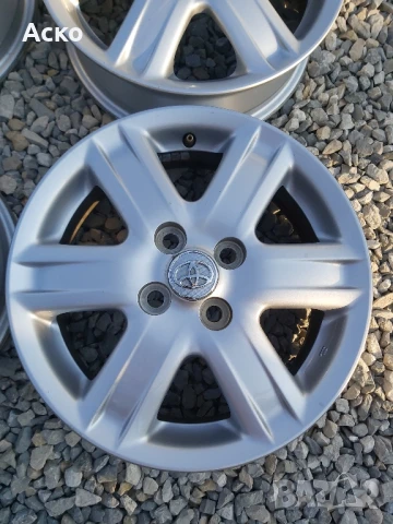 4x100..15.цола 5j ET45 оргинални Тойота , снимка 4 - Гуми и джанти - 50941723