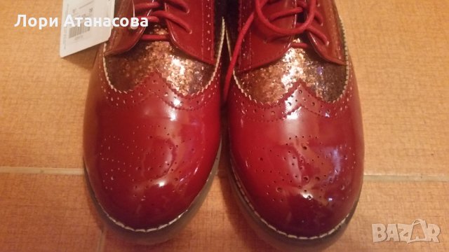 Дамски ежедневни обувки от червен лак с връзки 