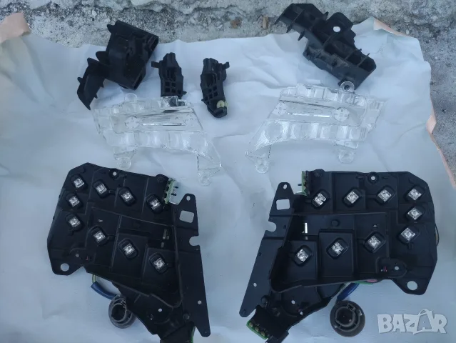 Led крушки Toyota yaris III , снимка 2 - Части - 56001651