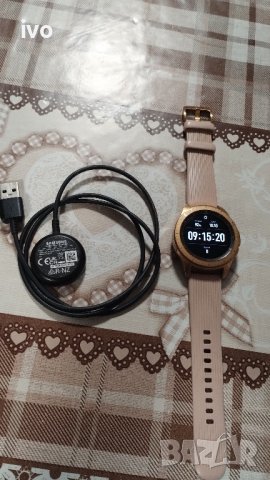 Смарт часовник Samsung , снимка 4 - Смарт часовници - 42618628