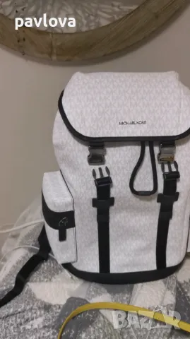 Оригинална Майкъл Корс Раница с лого , снимка 1