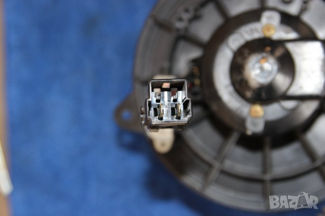 Мотор парно Mazda Premacy (1999-2004г.) моторче вентилатор Мазда Премаси / 8940000083, снимка 2 - Части - 29703139