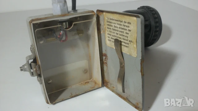 Стар челник P. SALADIN MET-GEAG, снимка 3 - Антикварни и старинни предмети - 51055587