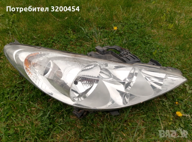 Десен фар за Пежо и Ситроен 