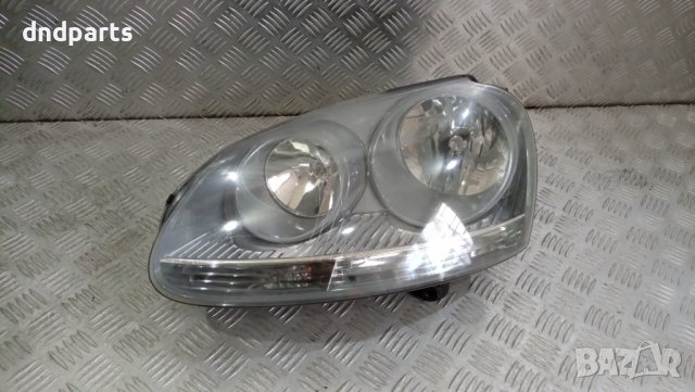 Ляв фар VW Golf 5 2006г.(счупени захвати 2от3)	