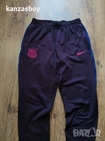 NIKE Barcelona Training Trousers - юутболно долнище М, снимка 3 - Спортни дрехи, екипи - 56300192