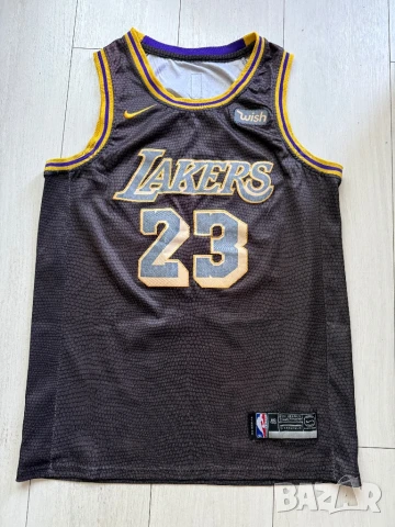 LA Lakers LeBron James #23 Nike Wish NBA Swingman фланелка - Размер: 48, снимка 1