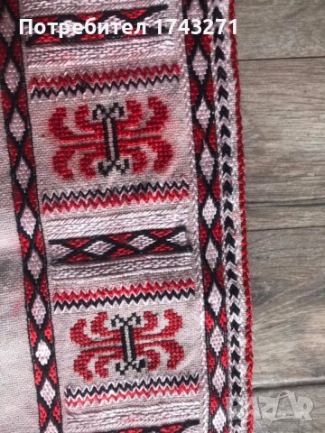 Ръчнобродирани карета и кърпа за пешкирник, снимка 2 - Антикварни и старинни предмети - 38198787