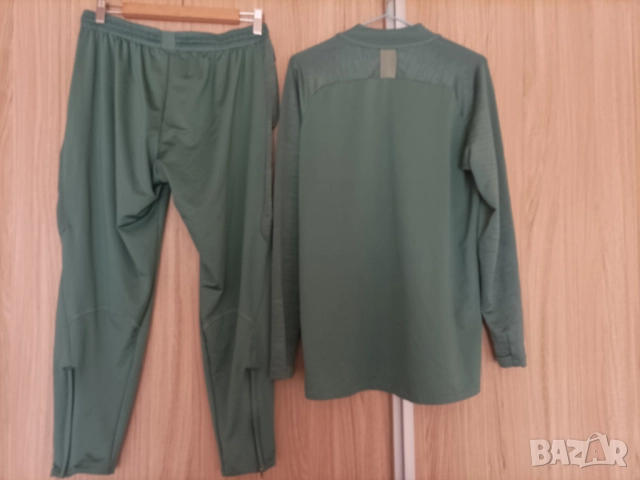 Оригинален екип Nike/Найк, снимка 2 - Спортни дрехи, екипи - 51849436