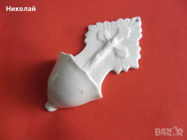 Порцеланово старинно кандило , иконостас