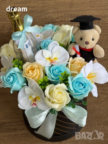 Букет за абитуриенти, снимка 2 - Подаръци за жени - 54273753
