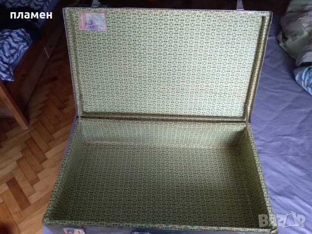 продава старинен Ретро куфар антика антикварен от 1962г в отлично състояние размери-в21,ш43,д70см.-з, снимка 2 - Антикварни и старинни предмети - 36593862