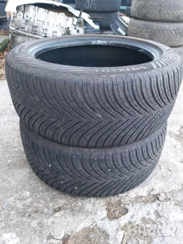 2 броя зимни гуми 215 45 16 цола Vredestein 