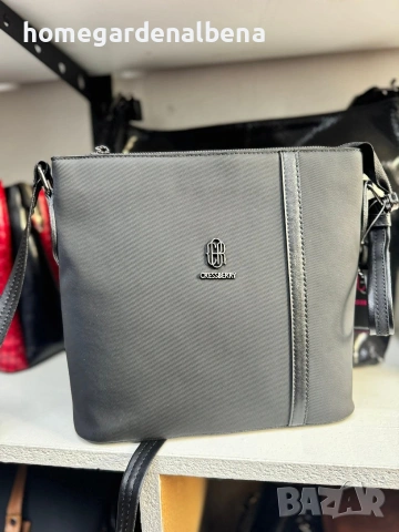 Дамска чанта за рамо сива текстил черни кожени детайли crossbody