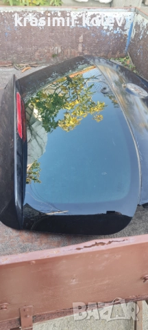 Заден капак с оригинално стъкло за Пасат Б6 комби