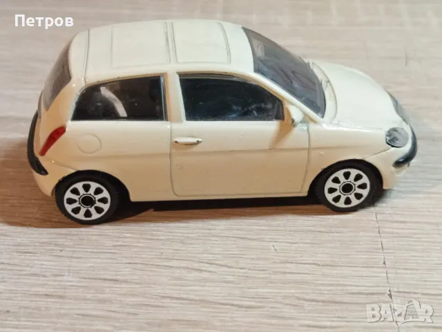 Lancia 1:43, снимка 3 - Коли, камиони, мотори, писти - 47710405