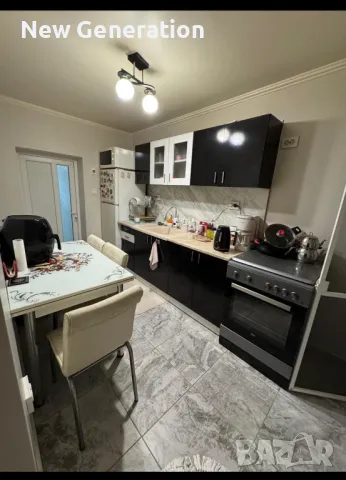 Собственик Продава Къща с 290кв.м.ЗП -9 стаи,двор 1040кв.м- с.Чернолик, снимка 10 - Къщи - 49018168