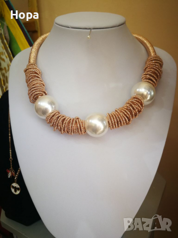 Дамски колиета