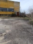 Продава промишлен имот- земя и 2 бр. халета, снимка 2