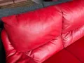 Червен кожен диван , снимка 2