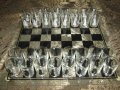 Стъклен шах  със стъклена основа за ценители, снимка 1 - Шах и табла - 35475471