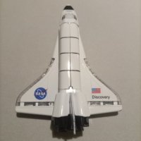 Изключително детайлен и прецизен модел,отлята метална играчка за космическа совалка NASA Discoveri, снимка 9 - Колекции - 44358955