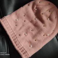 Нова топла зимна шапка с перли