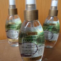 Уникален аромат Coconut oil ogx кокосово олио за коса 118 ml, снимка 1 - Продукти за коса - 39589436