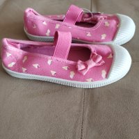 Нови гуменки за момиче, снимка 1 - Детски обувки - 42395299