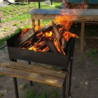 Семейна скара барбекю на дървени въглища с масичка за прибори , снимка 4 - Барбекюта - 37395706