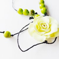 Колие роза Холи, снимка 1 - Подаръци за жени - 28237167