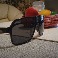 Слънчеви очила UV 400, снимка 4 - Слънчеви и диоптрични очила - 40637093