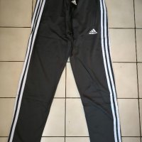 Долнище анцуг Adidas от полиамид , снимка 1 - Спортни дрехи, екипи - 44303279