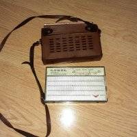 Радио приемник, снимка 1 - Антикварни и старинни предмети - 30788437