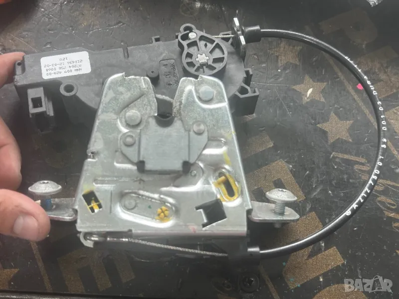 Брава ел. багажник мерцедес е класа w212 ц класа w204 заден капак механизъм, снимка 1