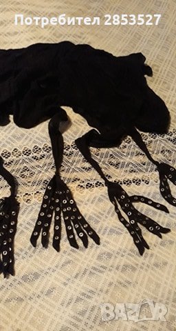 Дамски черен шал с капсули, снимка 1