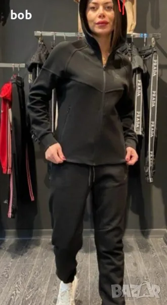 нови дамски екипи nike tech fleece , снимка 1