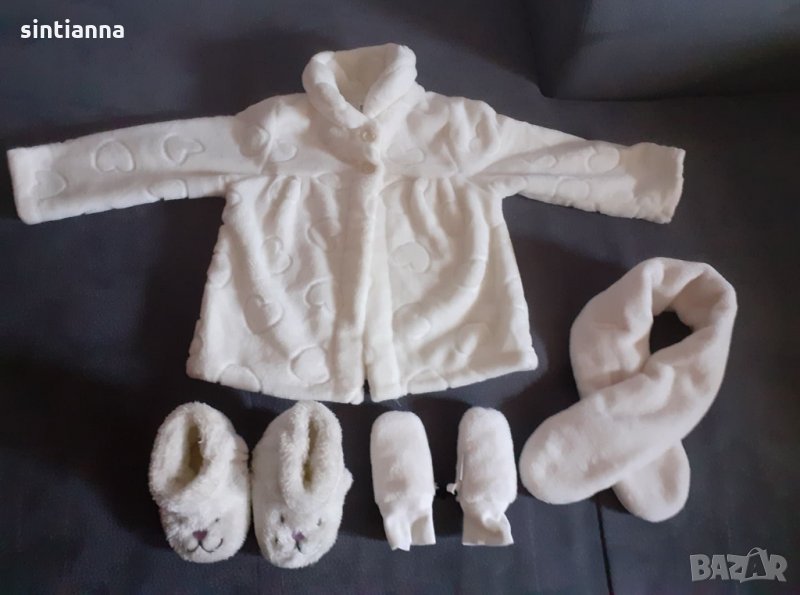 Прекрасно палто, шал, ръкавички и обувчици 12-18 мес, снимка 1