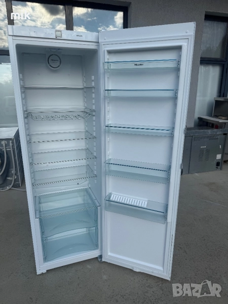 Перфектен Хладилник Миеле 185 см , снимка 1