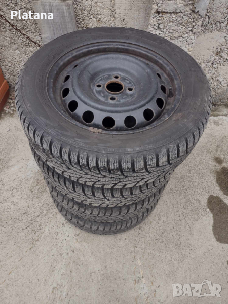 Зимни гуми Nokian с метални джанти от Toyota Yaris II- 175/65/15, снимка 1