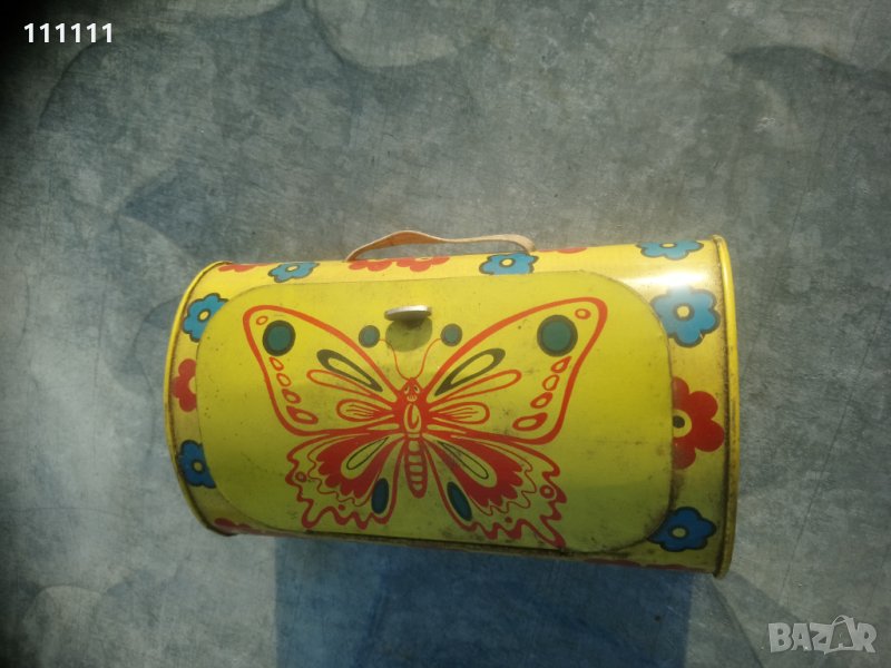 Кутия метална от комунистическо време  много запазена , снимка 1